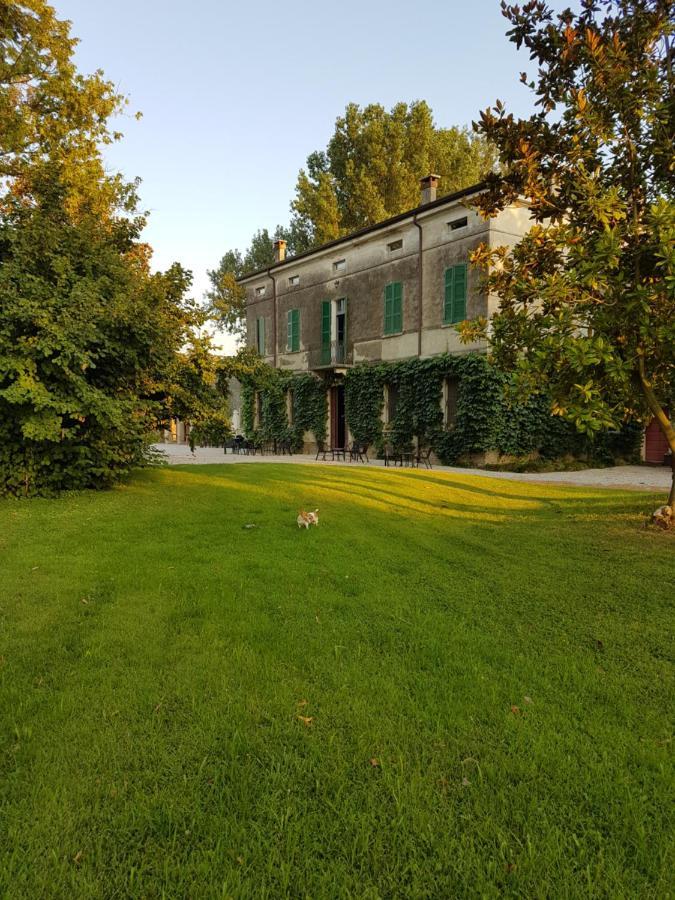 Corte Malpensata Bigarello Luaran gambar